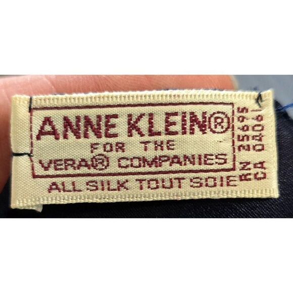Anne Klein Vintage Silk Geometric Pattern Scarf Made In Japan old money Elegant - Picture 5 of 6